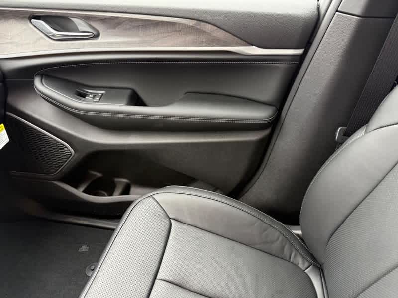 2026 Jeep Grand Cherokee L L LIMITED RESERVE 4X4