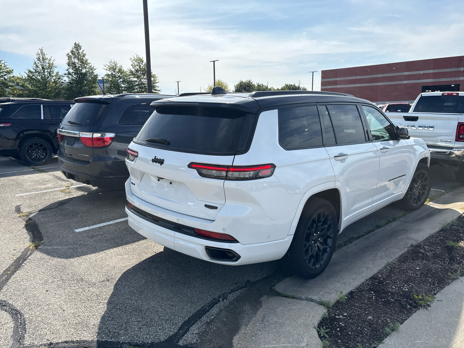 2025 Jeep Grand Cherokee L Summit
