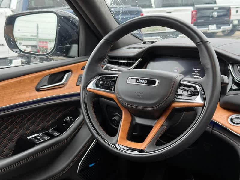 2023 Jeep Grand Cherokee L Summit Reserve 4x4