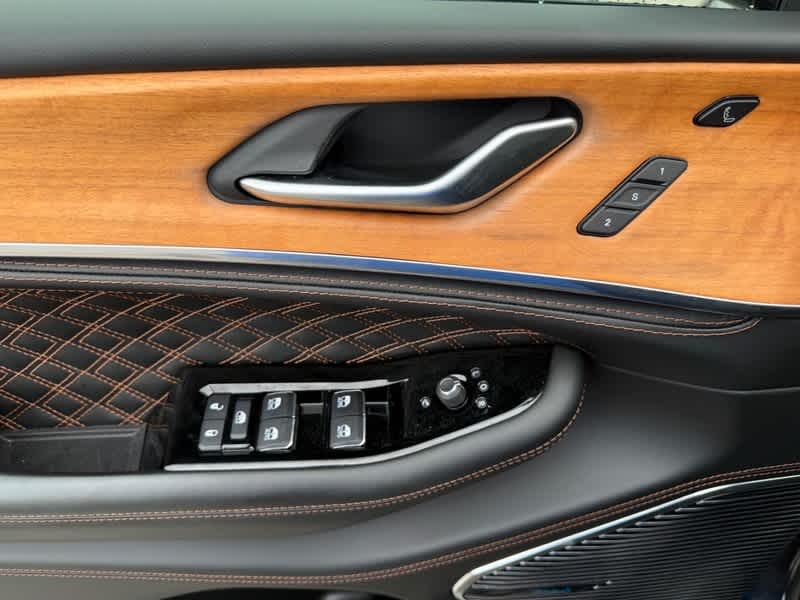 2023 Jeep Grand Cherokee L Summit Reserve 4x4