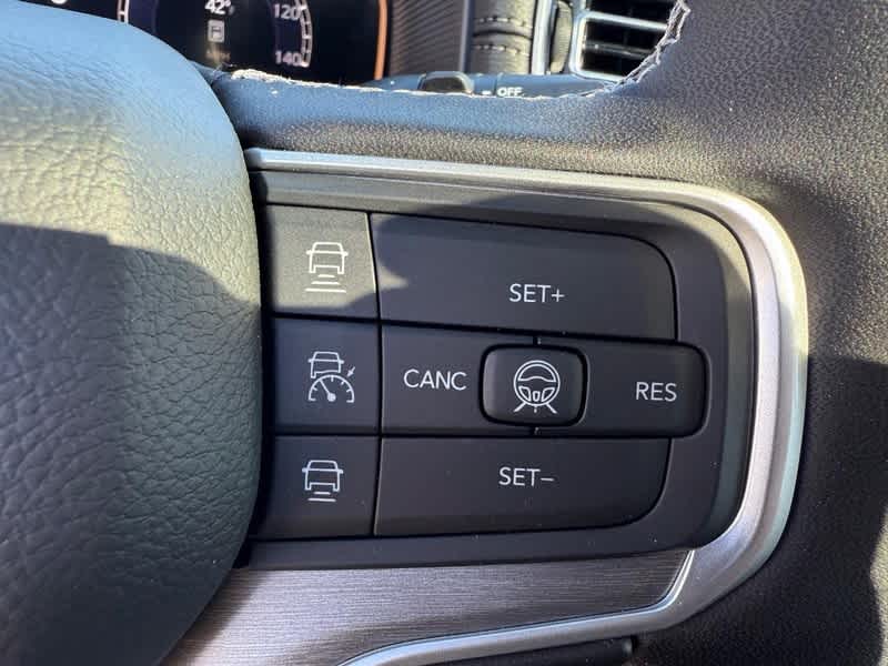 2026 Jeep Grand Wagoneer GRAND 4X4