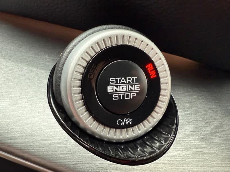 2024 Jeep Wagoneer Series II Carbide 4x4