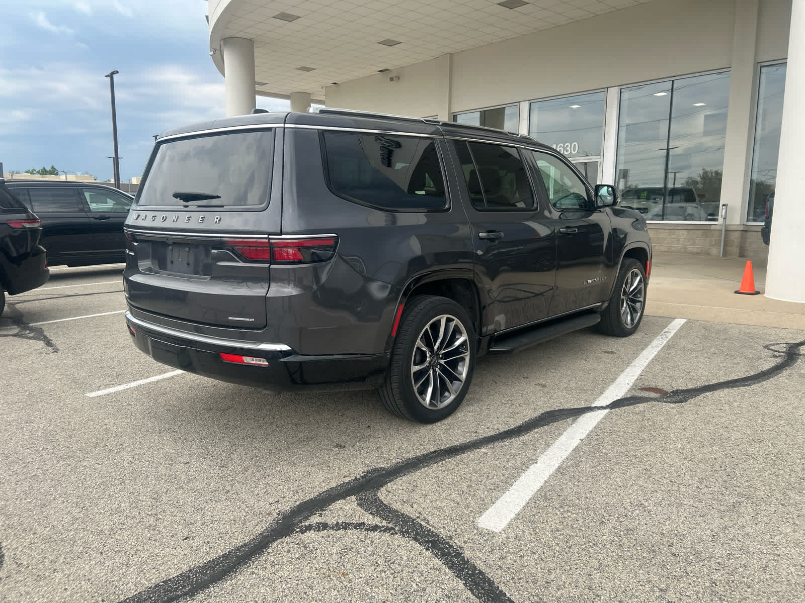 2022 Jeep Wagoneer Series II 4x4