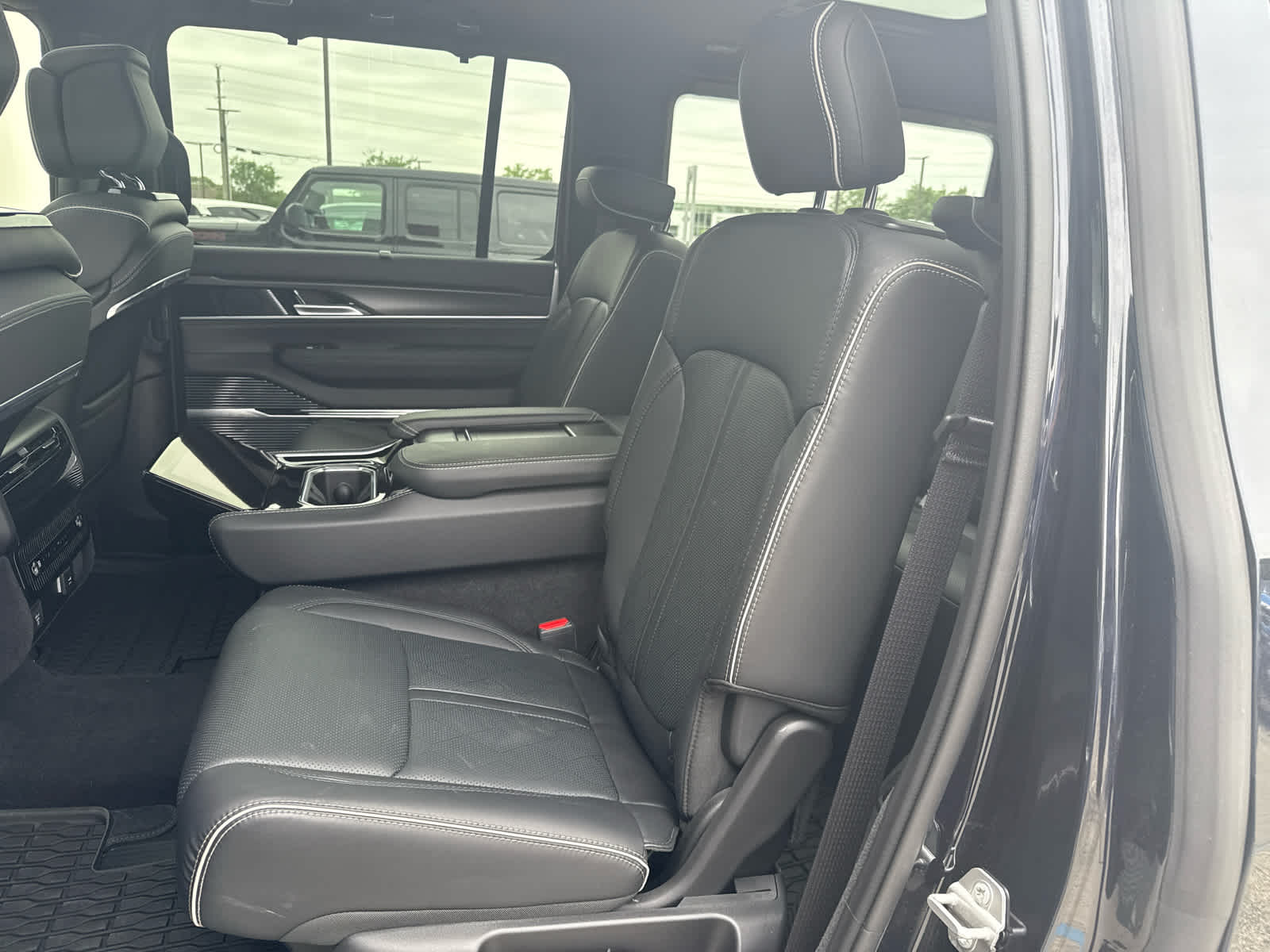 2025 Jeep Grand Wagoneer Series II 4x4