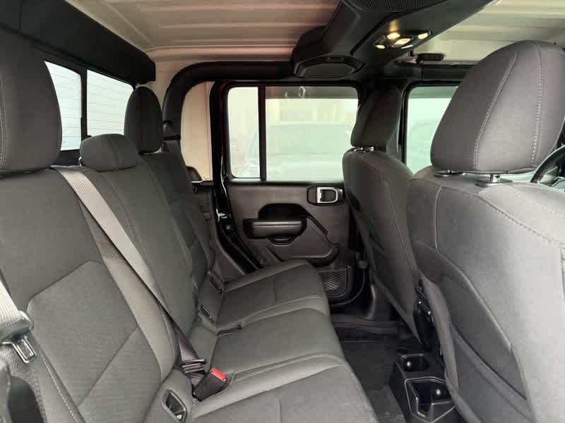 2022 Jeep Gladiator Altitude 4x4