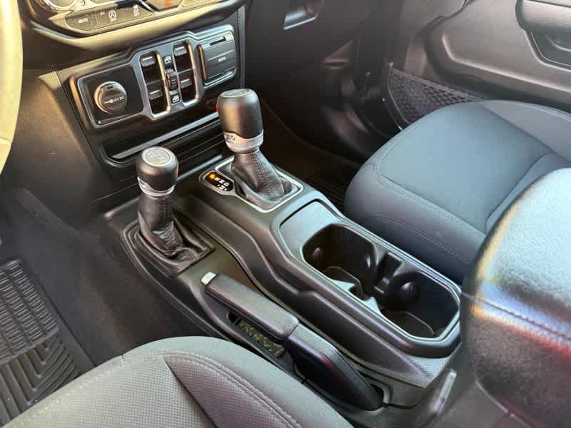 2022 Jeep Gladiator Sport S 4x4