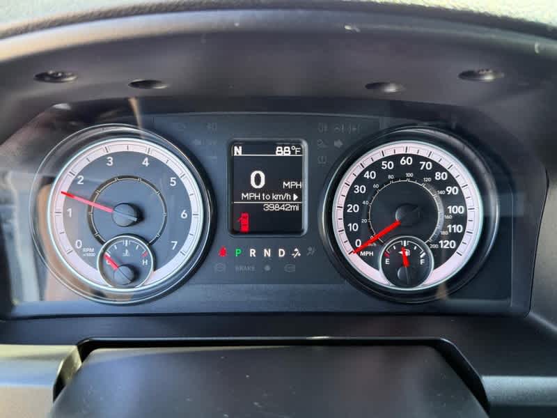 2024 RAM 1500 Classic Warlock Crew Cab 4x4 5'7' Box