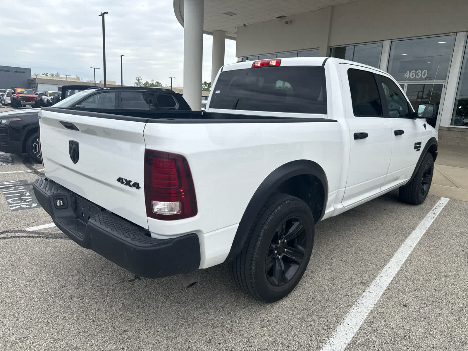 2024 RAM 1500 Classic Warlock Crew Cab 4x4 5'7' Box