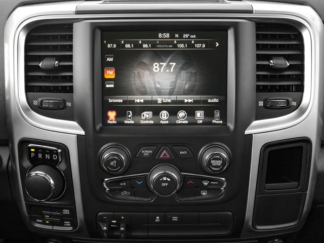 2017 RAM 1500 SLT Crew Cab 4x4 6'4' Box