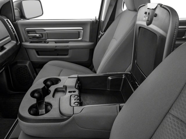2017 RAM 1500 SLT Crew Cab 4x4 6'4' Box