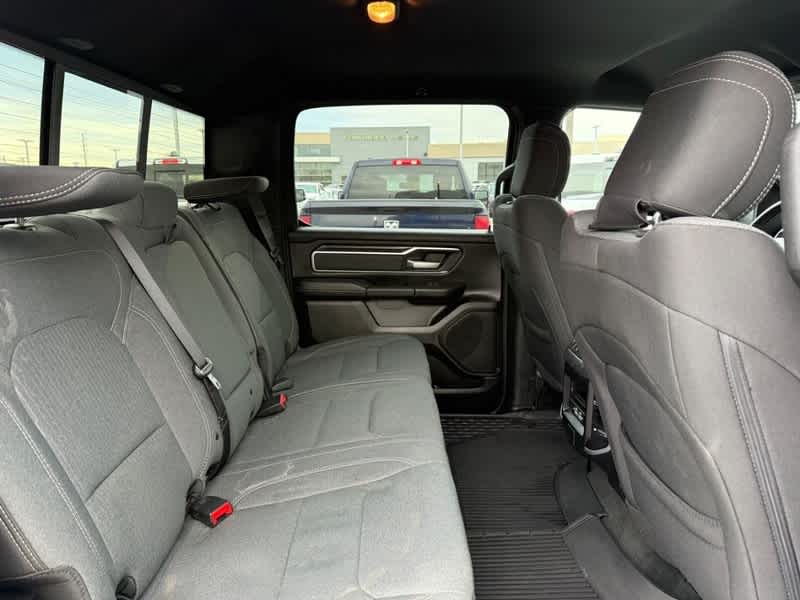 2022 RAM 1500 Big Horn Crew Cab 4x4 5'7' Box