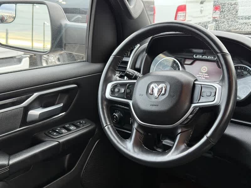 2022 RAM 1500 Big Horn Crew Cab 4x4 5'7' Box