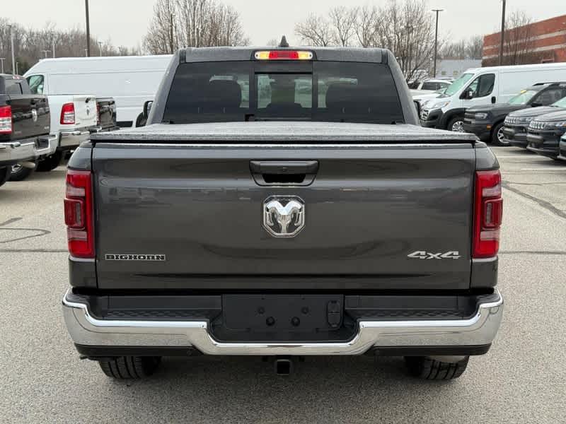 2022 RAM 1500 Big Horn Crew Cab 4x4 5'7' Box