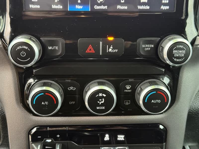 2022 RAM 1500 Big Horn Crew Cab 4x4 5'7' Box