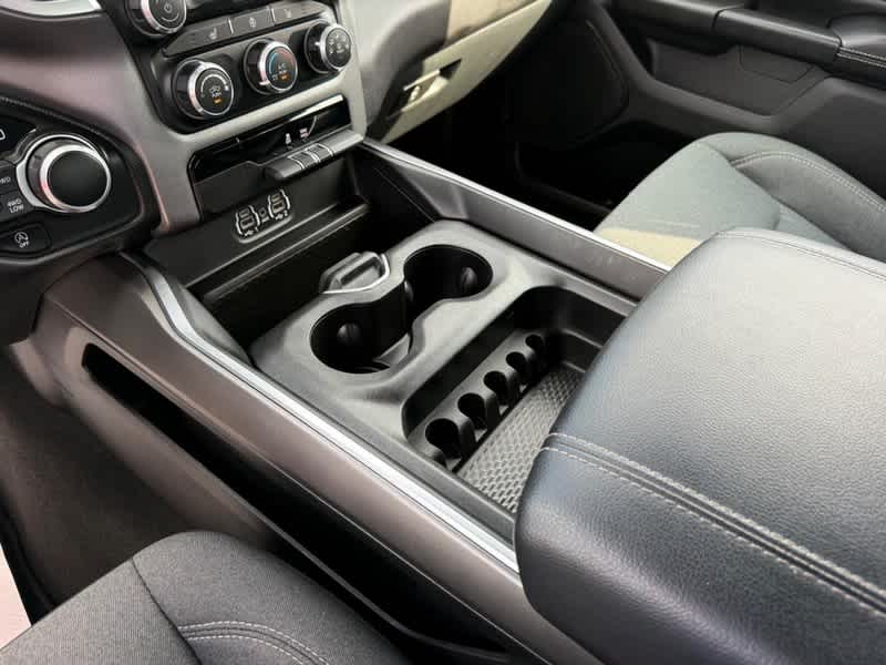 2024 RAM 1500 Big Horn Crew Cab 4x4 5'7' Box