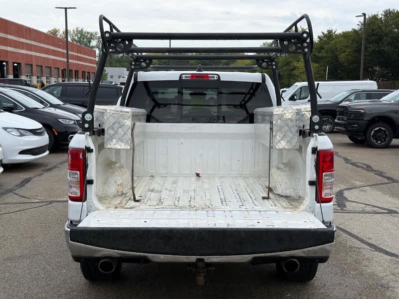 2020 RAM 1500 Big Horn Crew Cab 4x4 5'7' Box