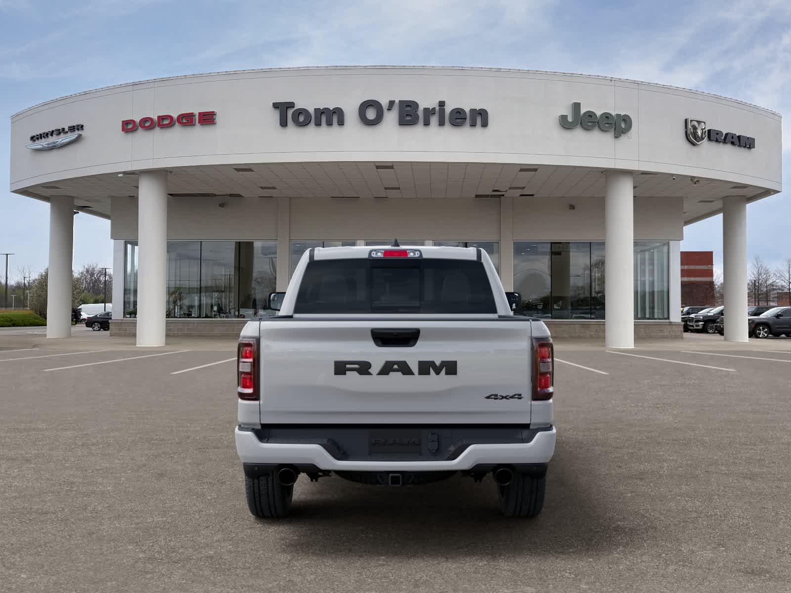 2026 RAM 1500 RAM 1500 EXPRESS CREW CAB 4X4 5'7' BOX