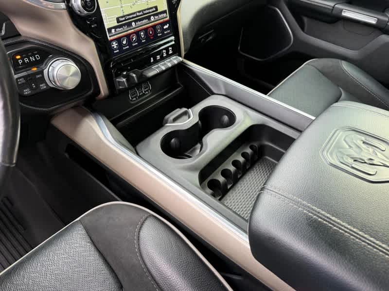 2020 RAM 1500 Laramie Crew Cab 4x4 5'7' Box