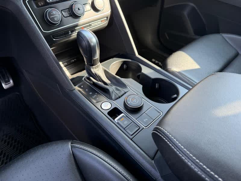 2021 Volkswagen Atlas 3.6L V6 SE w/Technology R-Line