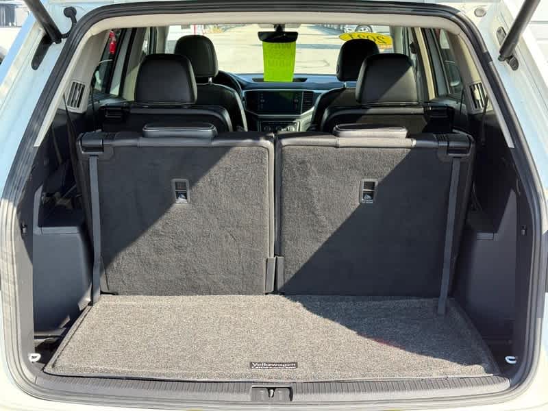 2021 Volkswagen Atlas 3.6L V6 SE w/Technology R-Line