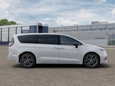 2026 Chrysler Pacifica Select - FWD