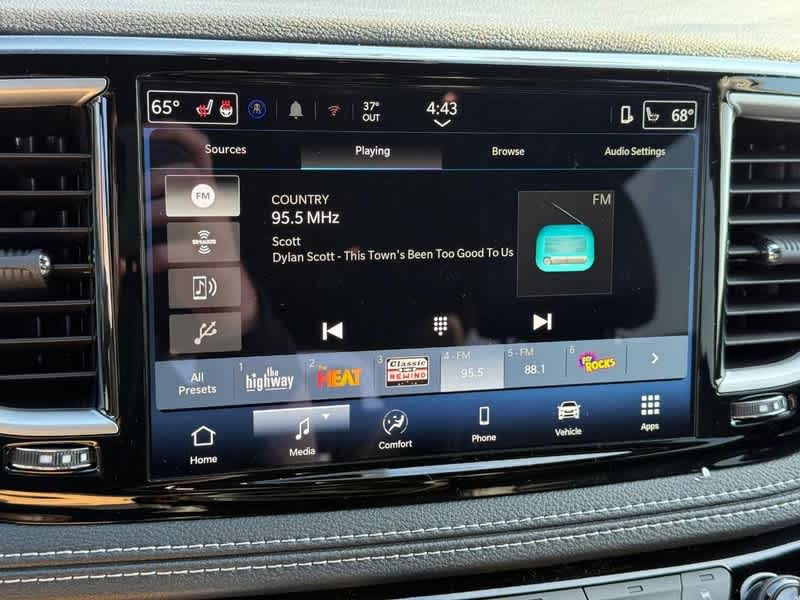 2026 Chrysler Pacifica SELECT