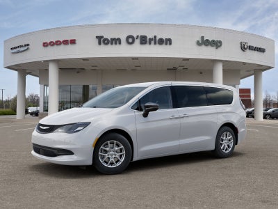 2026 Chrysler Voyager LX