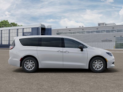 2026 Chrysler Voyager LX - FWD