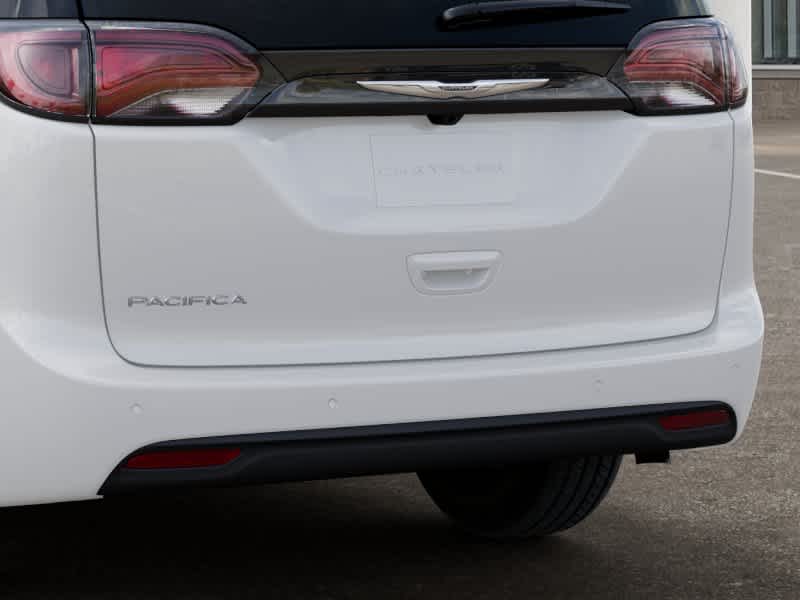 2027 Chrysler Pacifica LX