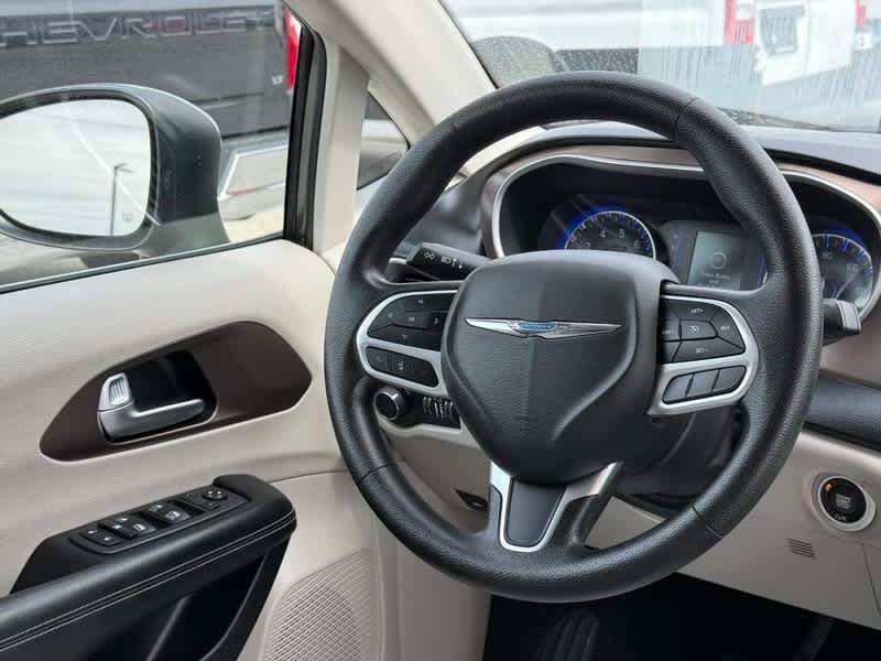 2021 Chrysler Voyager LXI