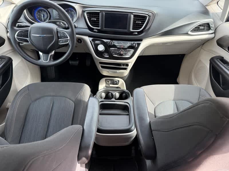 2020 Chrysler Pacifica Touring