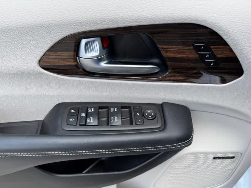 2024 Chrysler Pacifica Limited