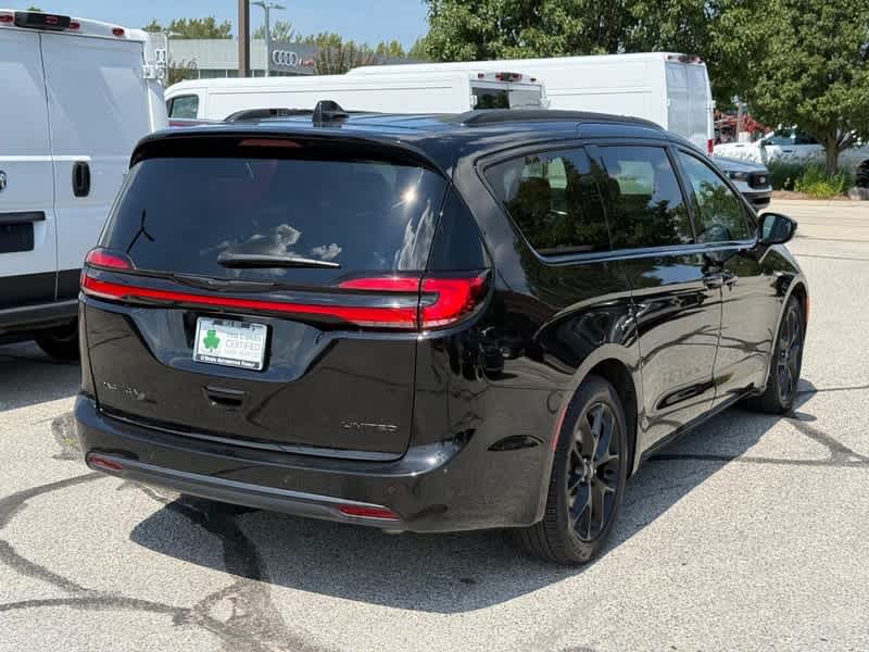 2024 Chrysler Pacifica Limited