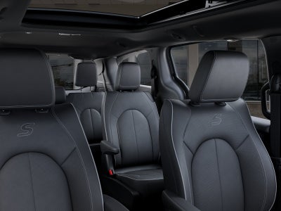 2027 Chrysler Pacifica LIMITED