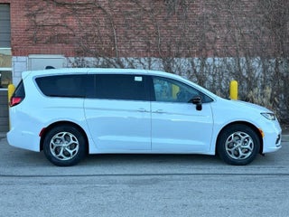 2024 Chrysler Pacifica Limited FWD in Indianapolis, IN - O'Brien Automotive Family