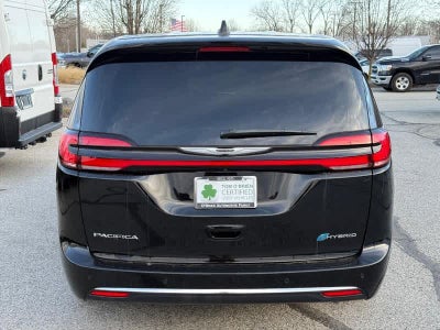 2024 Chrysler Pacifica Select