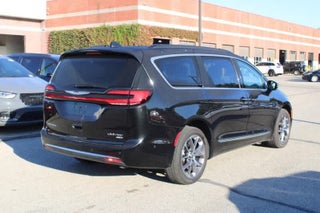 2022 Chrysler Pacifica Limited AWD in Indianapolis, IN - O'Brien Automotive Family