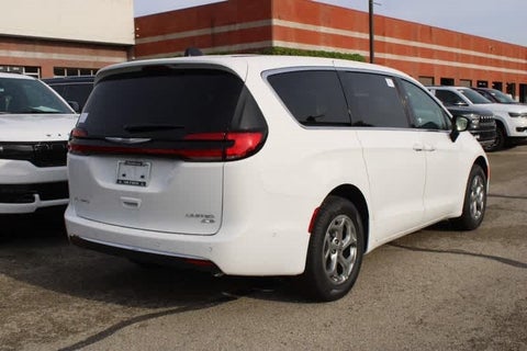 2024 Chrysler Pacifica Limited AWD in Indianapolis, IN - O'Brien Automotive Family