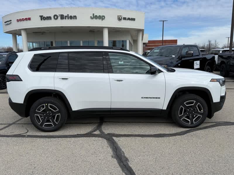 2026 Jeep Cherokee CHEROKEE LAREDO 4X4