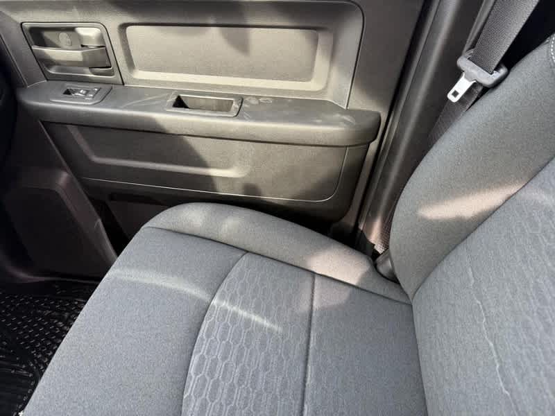 2026 RAM 3500 RAM 3500 TRADESMAN CREW CAB 4X4 6'4' BOX