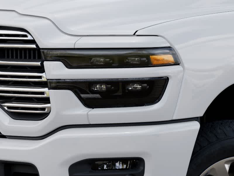 2027 RAM 3500 RAM 3500 LARAMIE CREW CAB 4X4 6'4' BOX