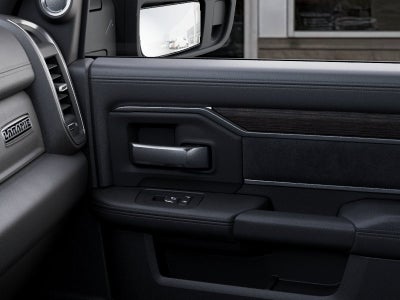 2027 RAM 3500 RAM 3500 LARAMIE CREW CAB 4X4 6'4' BOX