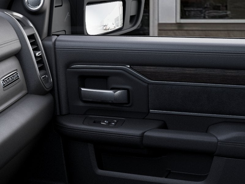 2027 RAM 3500 RAM 3500 LARAMIE CREW CAB 4X4 6'4' BOX