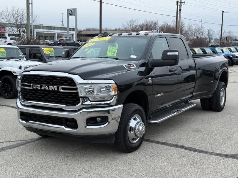 2024 RAM 3500 Big Horn Crew Cab 4x4 8' Box