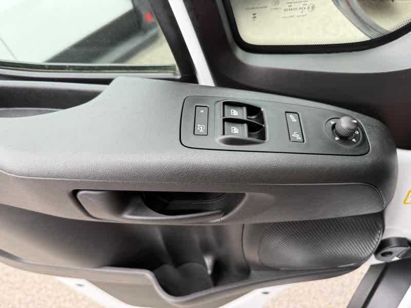 2025 RAM ProMaster LOW ROOF 136' WB