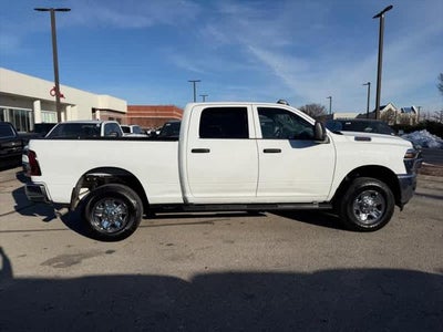 2025 RAM 2500 Tradesman Crew Cab 4x4 6'4' Box