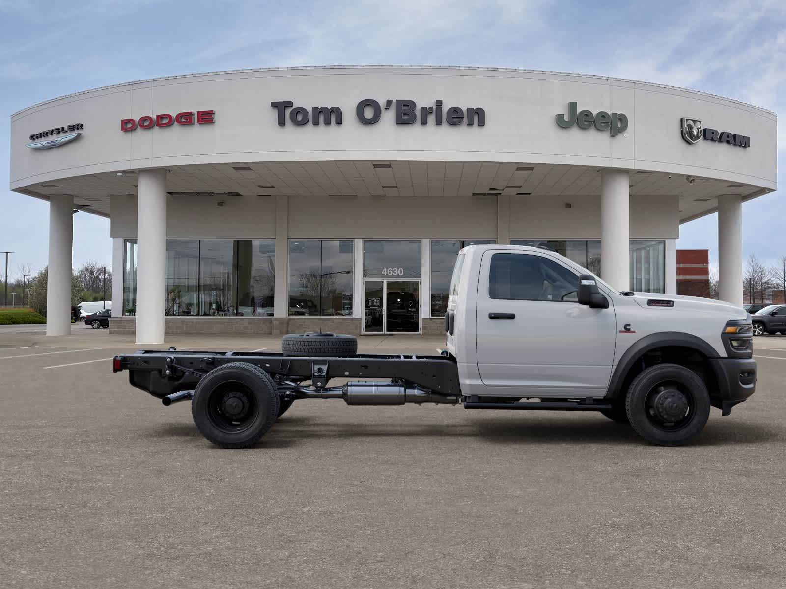 2026 RAM 5500 Chassis Cab RAM 5500 TRADESMAN CHASSIS REGULAR CAB 4X2 84' CA