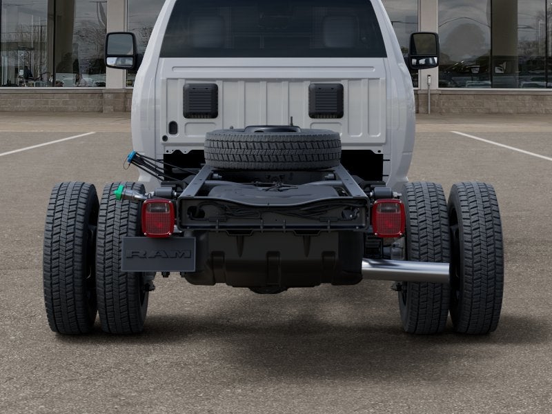 2026 RAM 5500 Chassis Cab RAM 5500 TRADESMAN CHASSIS REGULAR CAB 4X2 84' CA