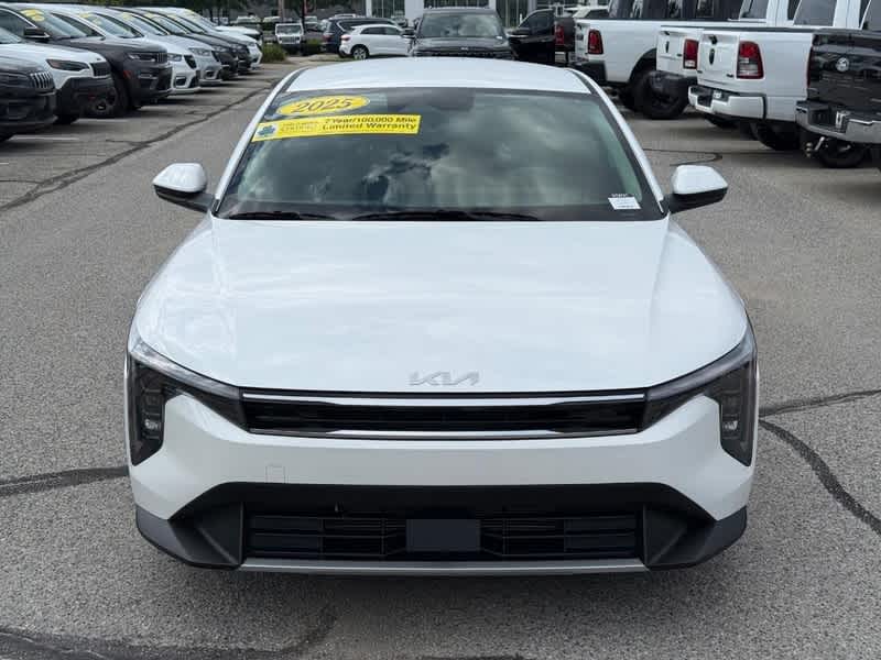 2025 Kia K4 EX