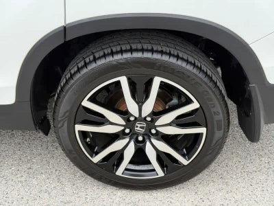 2021 Honda Pilot AWD Touring 8 Passenger